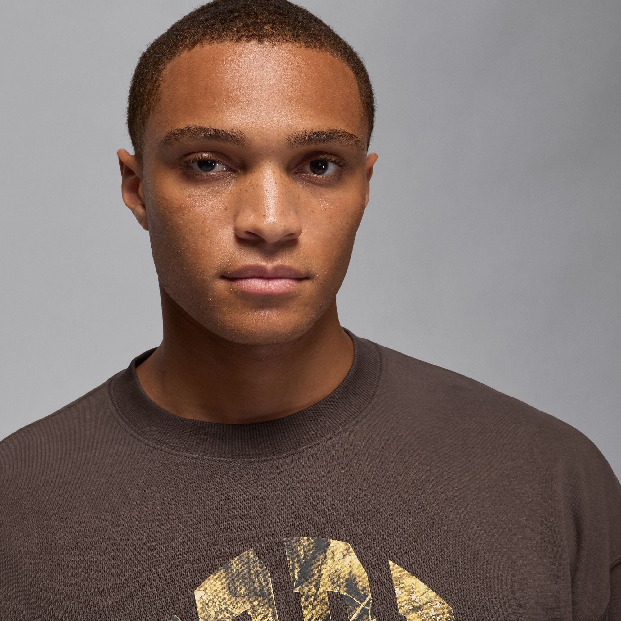 Air Jordan Mens French Terry Realtree Crewneck - Baroque Brown