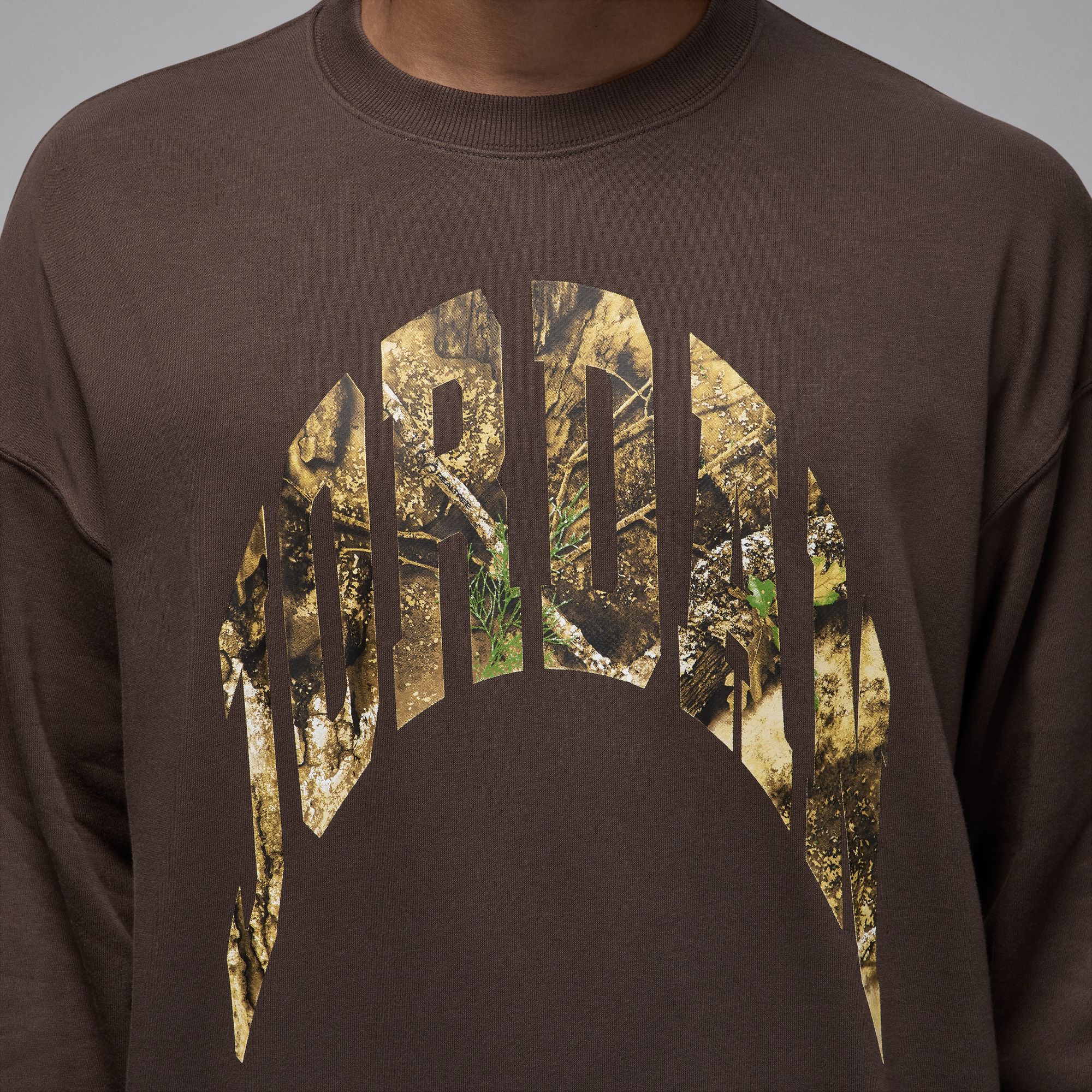 Air Jordan Mens French Terry Realtree Crewneck - Baroque Brown